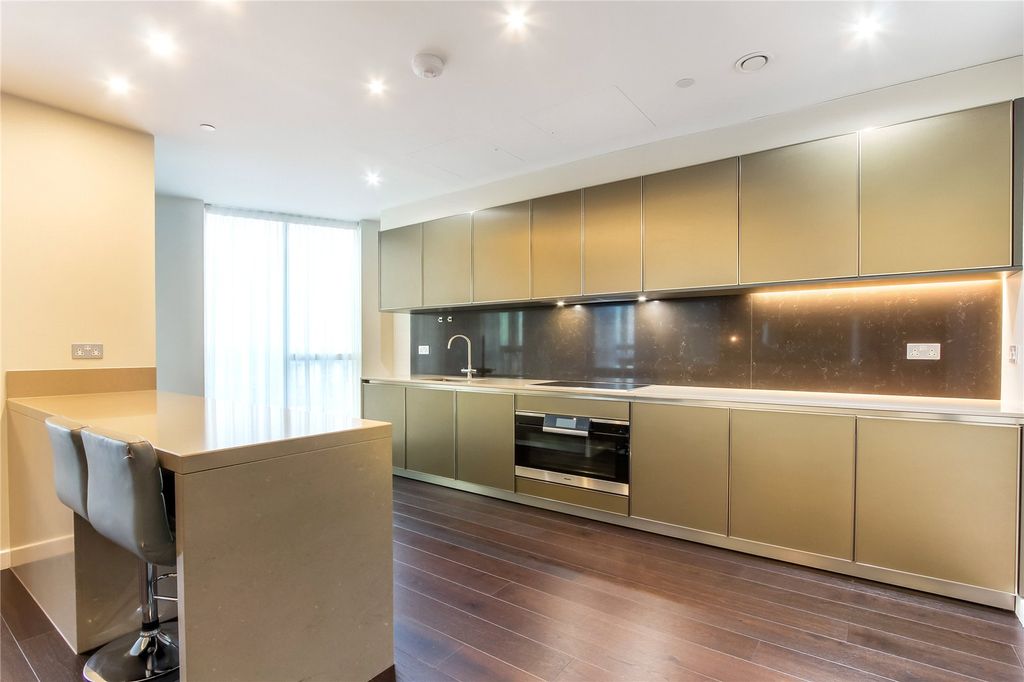 Property photo 2 of 21 Picture No. 04