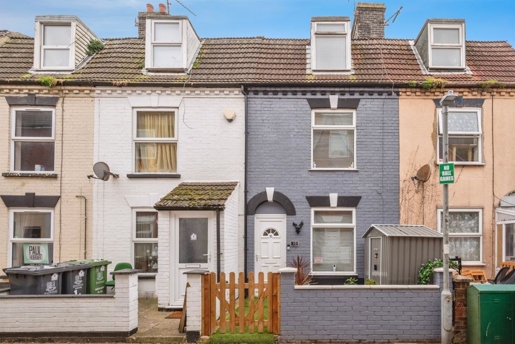 Property photo 2 of 11