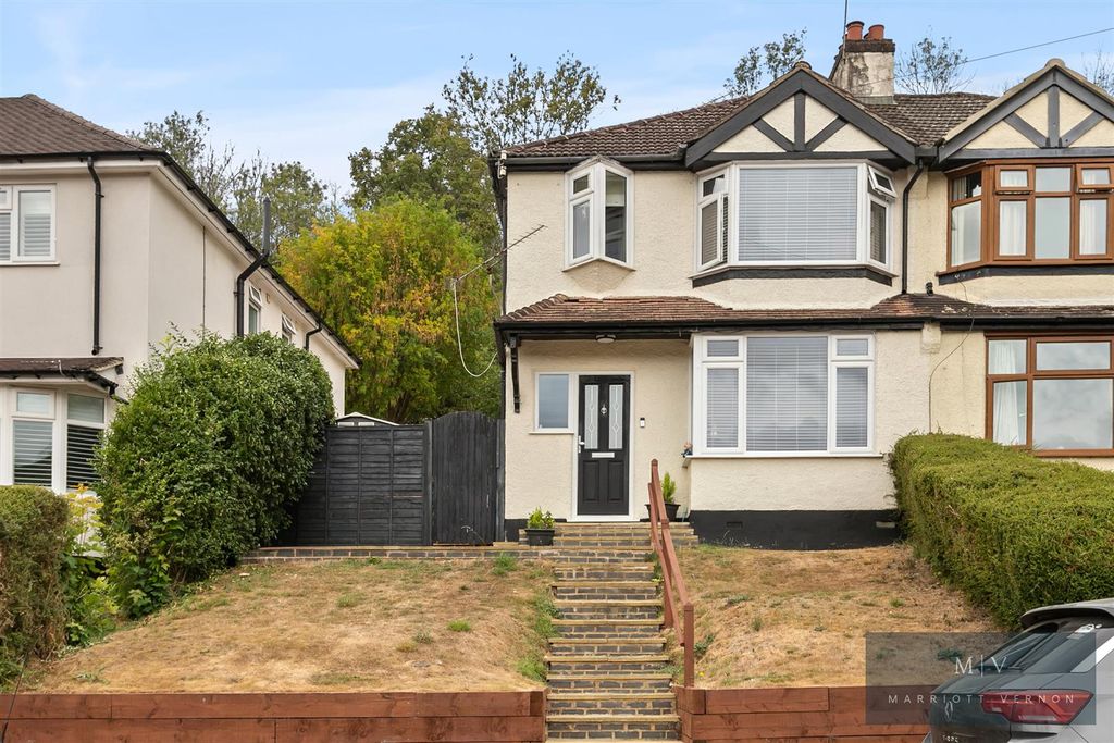 Property photo 1 of 23 Valley Road 109 MV-24.Jpg