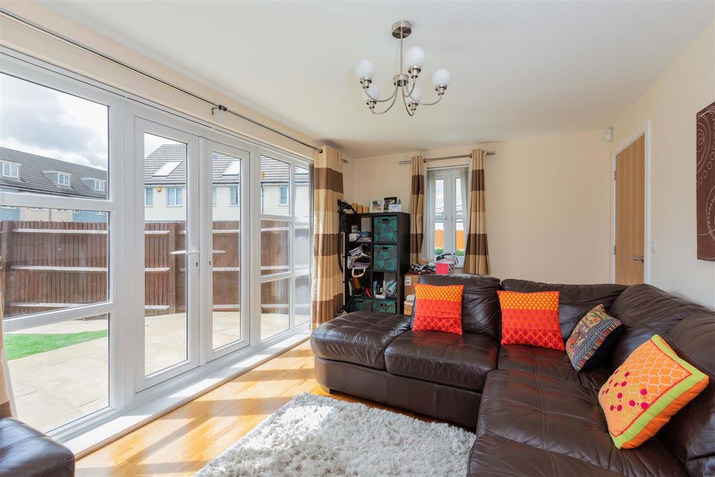 Property photo 3 of 19 1 Grimsby Road-11.Jpg