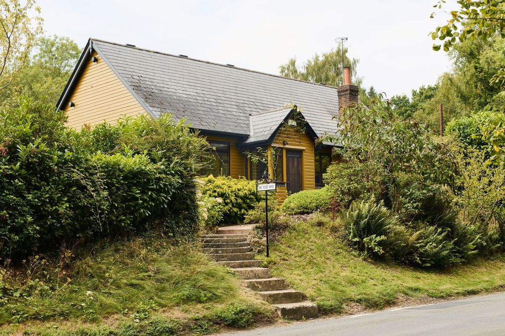 Property photo 2 of 48