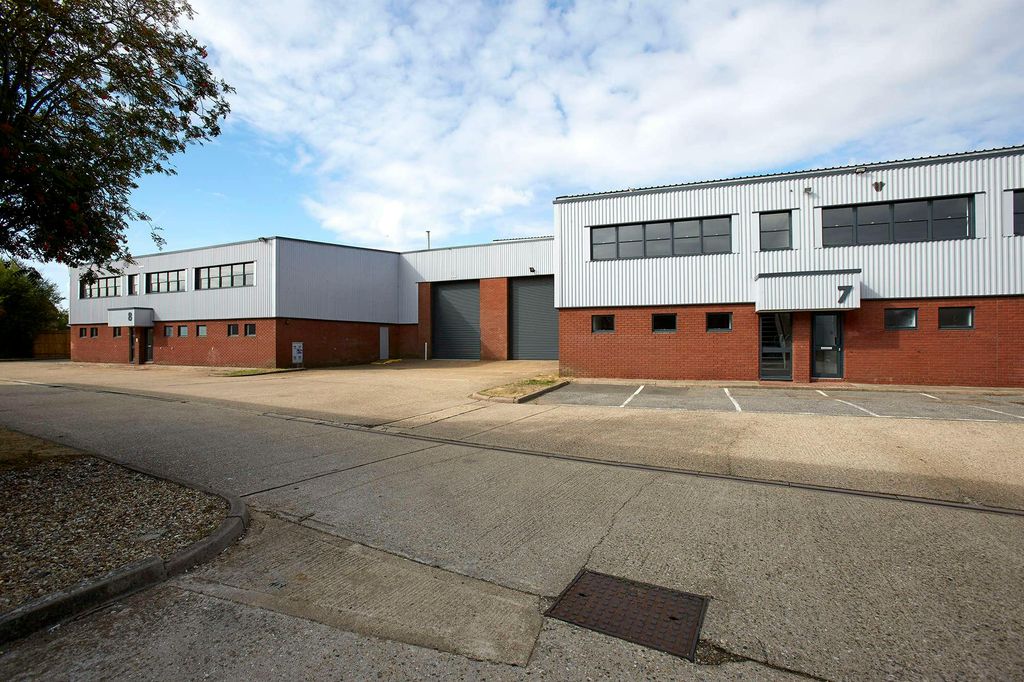 Property photo 1 of 9 Units 7 + 8 Heron Industrial Estate