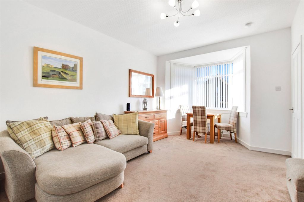 Property photo 2 of 21 Picture No. 08