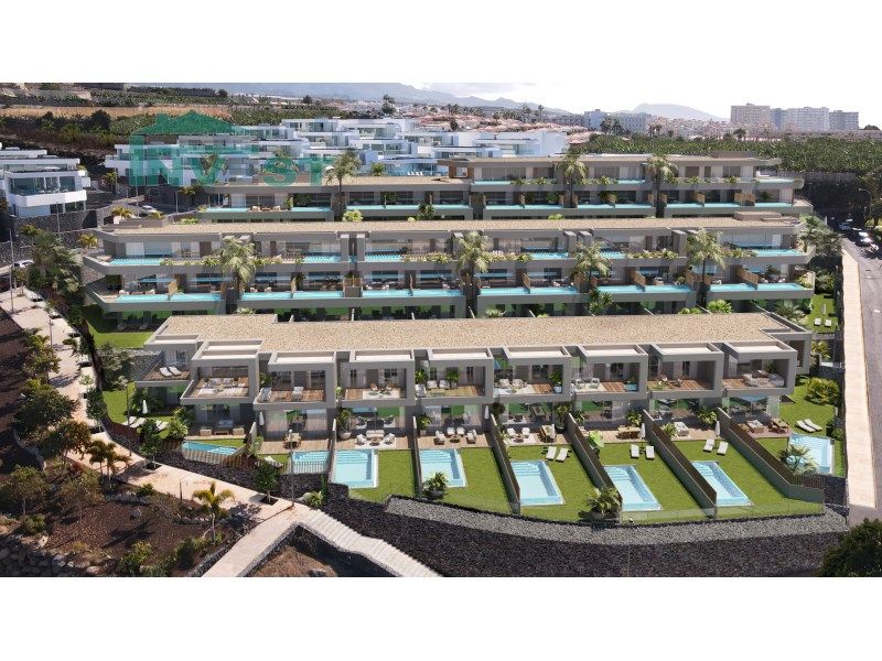 Property photo 2 of 27