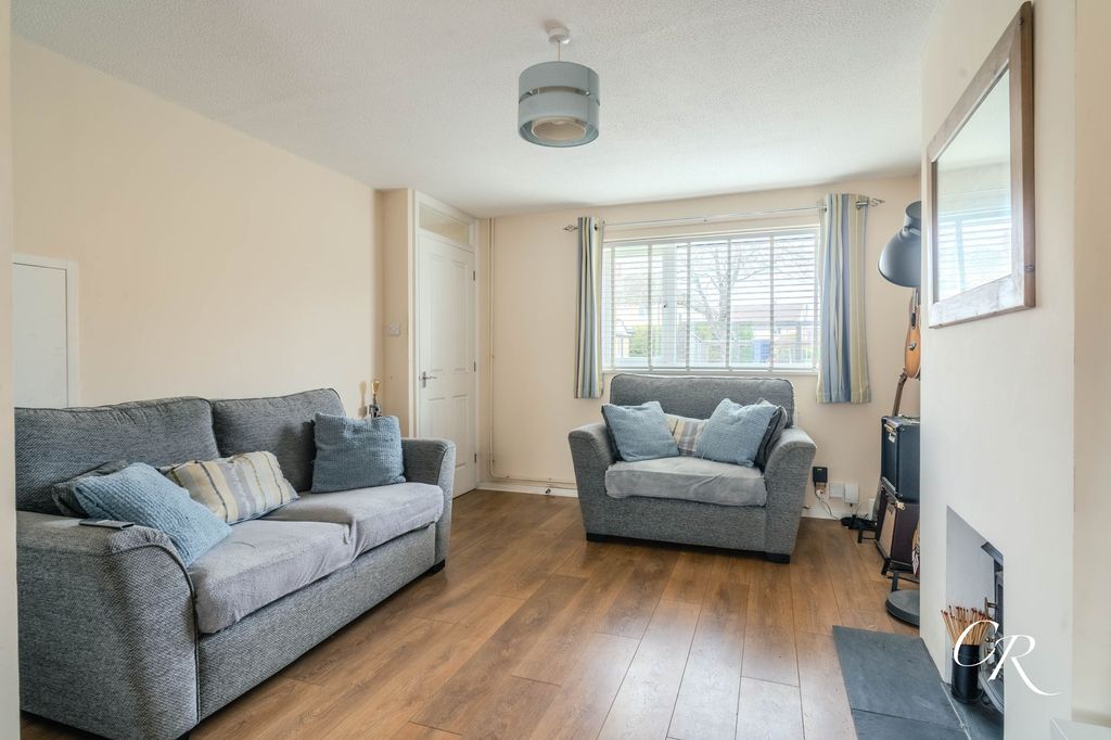 Property photo 3 of 11