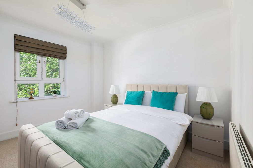 Property photo 1 of 26