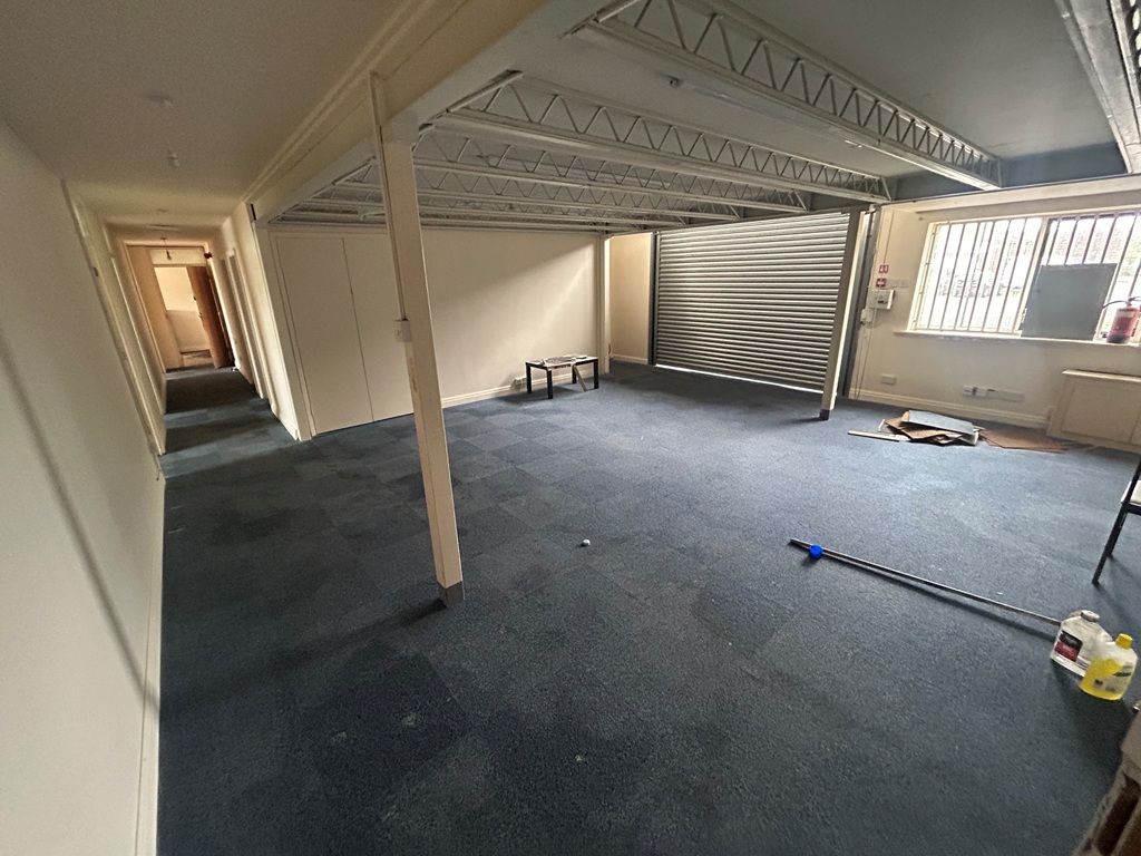 Property photo 3 of 6