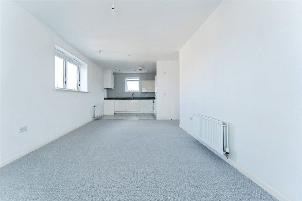 Property photo 3 of 18 Picture No. 32