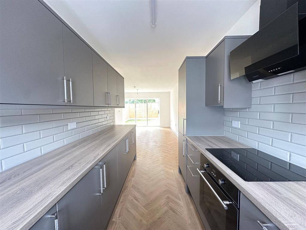 Property photo 3 of 35 It 6.Jpg