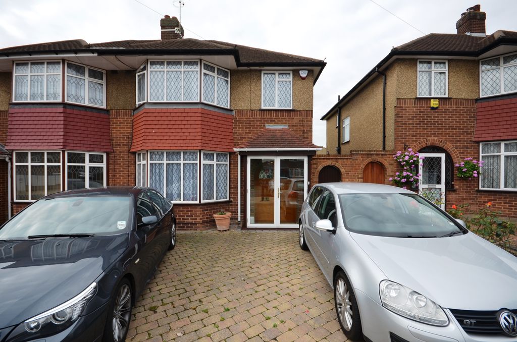 Property photo 1 of 8 1