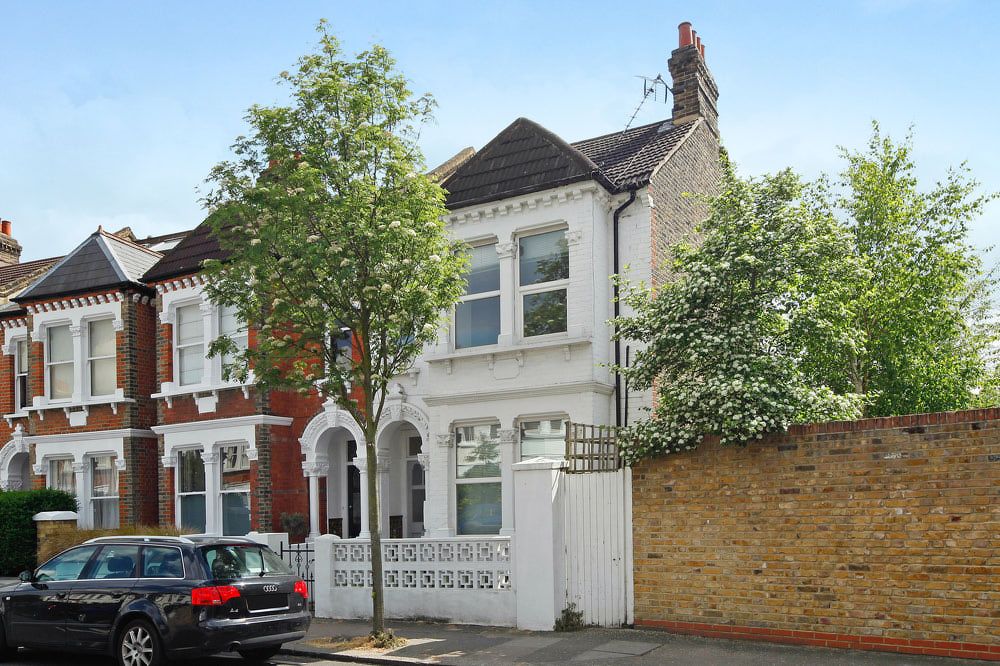 Property photo 1 of 7