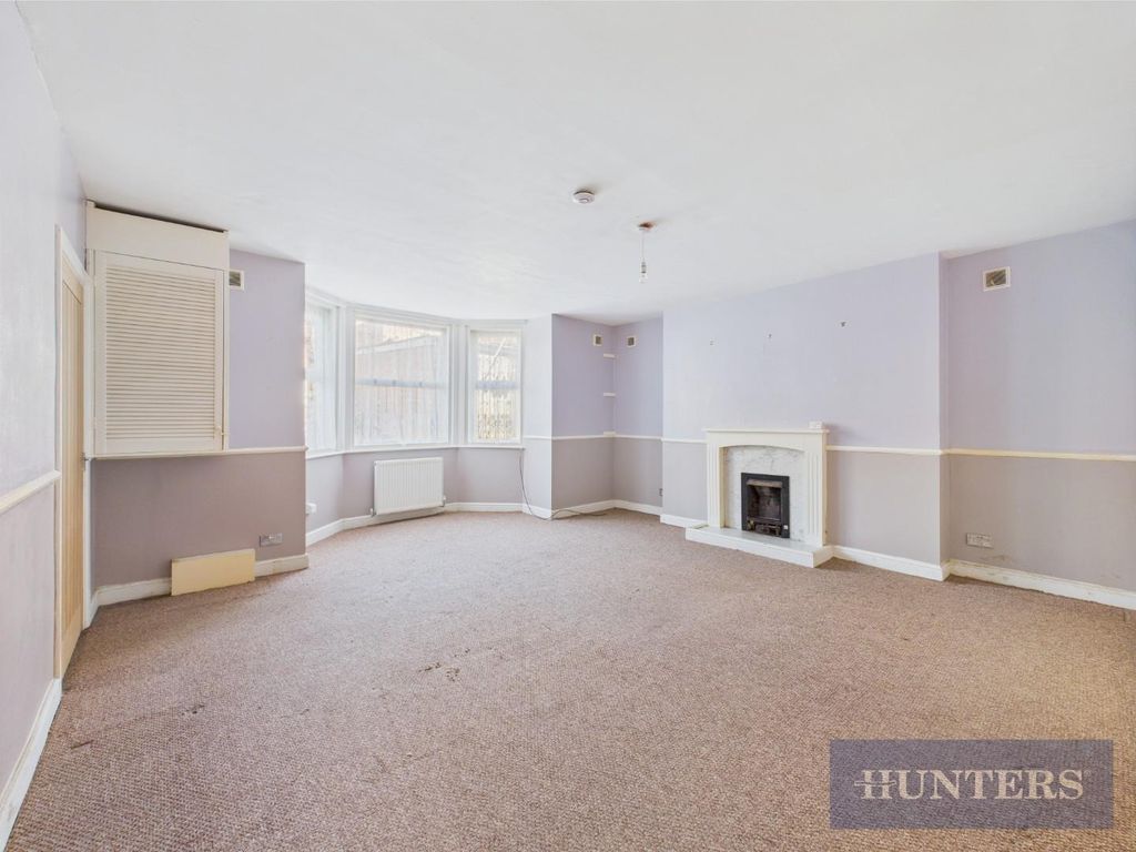 Property photo 2 of 20 Cam05316G0-Pr0065-Still007.Jpg