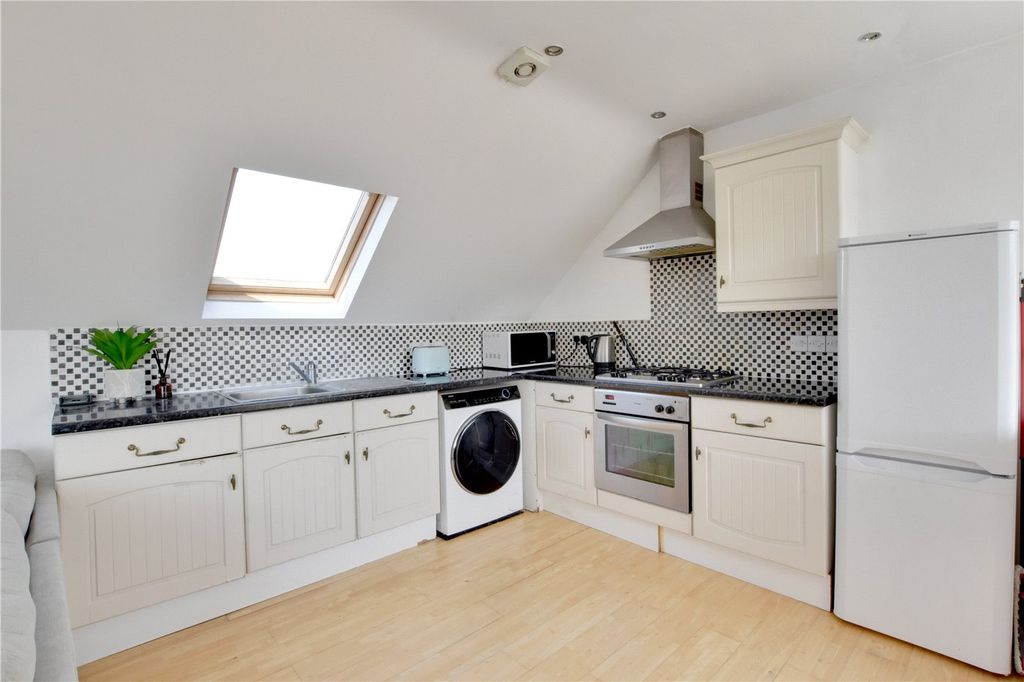 Property photo 3 of 17 Picture No. 08
