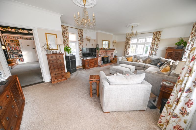 Property photo 3 of 31 Photo 29