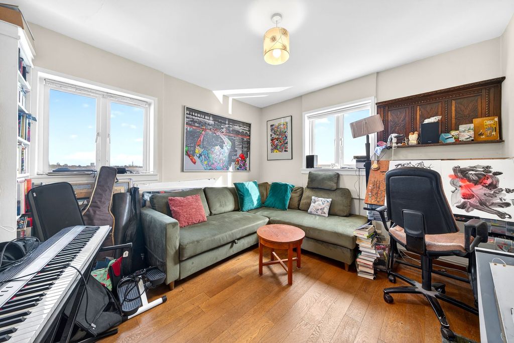 Property photo 1 of 13 Reception Room