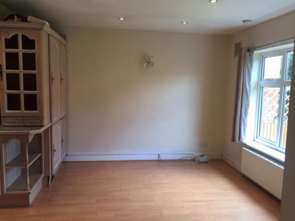 Property photo 2 of 8 Photo 2