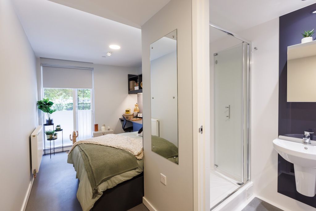 Property photo 3 of 18 Elementbermondsey_03.Jpg