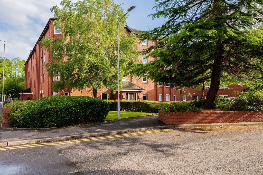 Property photo 1 of 22
