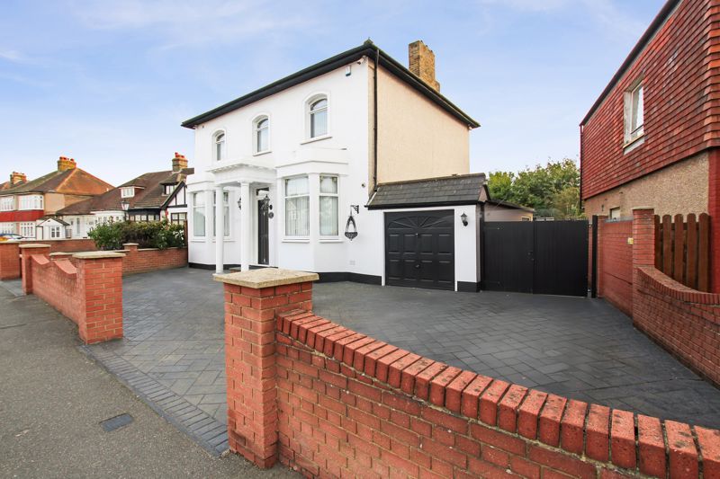 Property photo 1 of 23 Photo 24