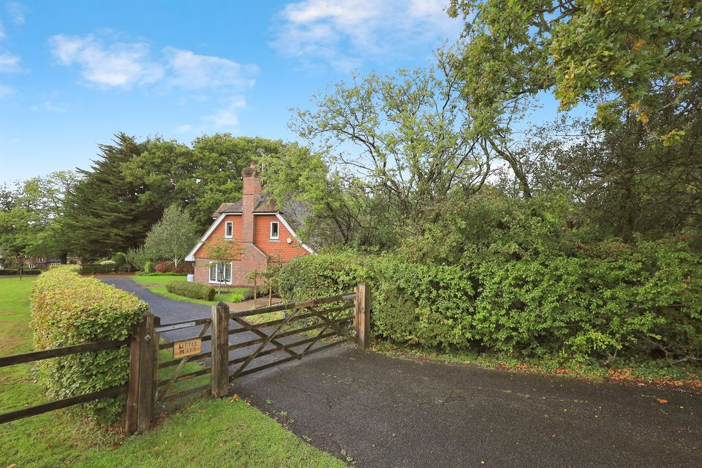Property photo 1 of 17