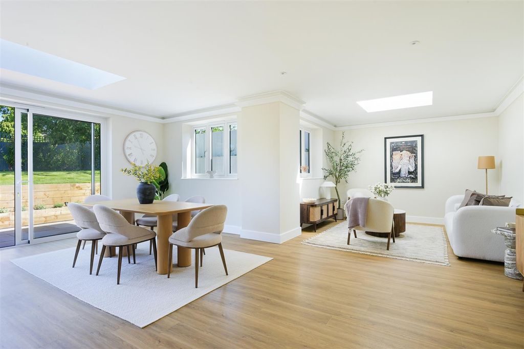 Property photo 3 of 38 Loveall House - (23).Jpg