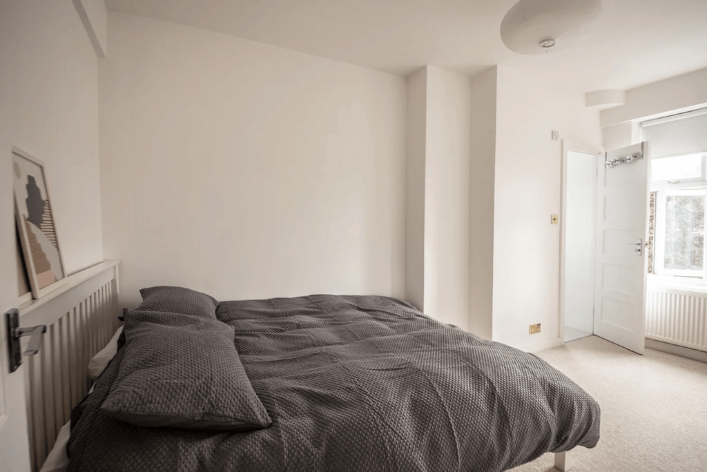 Property photo 2 of 5 Gallery