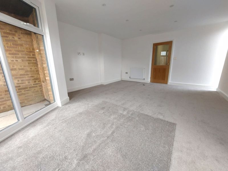 Property photo 3 of 19 Photo 2