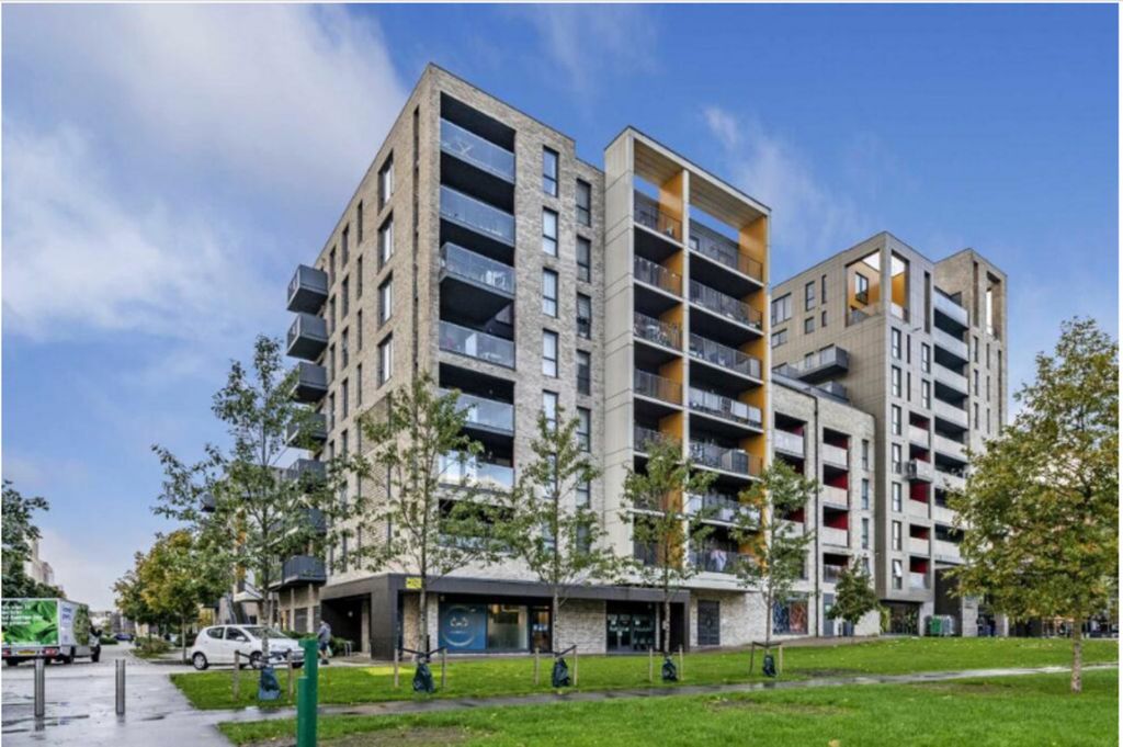 Property photo 1 of 9