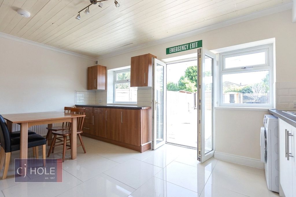 Property photo 2 of 13 Picture No. 97