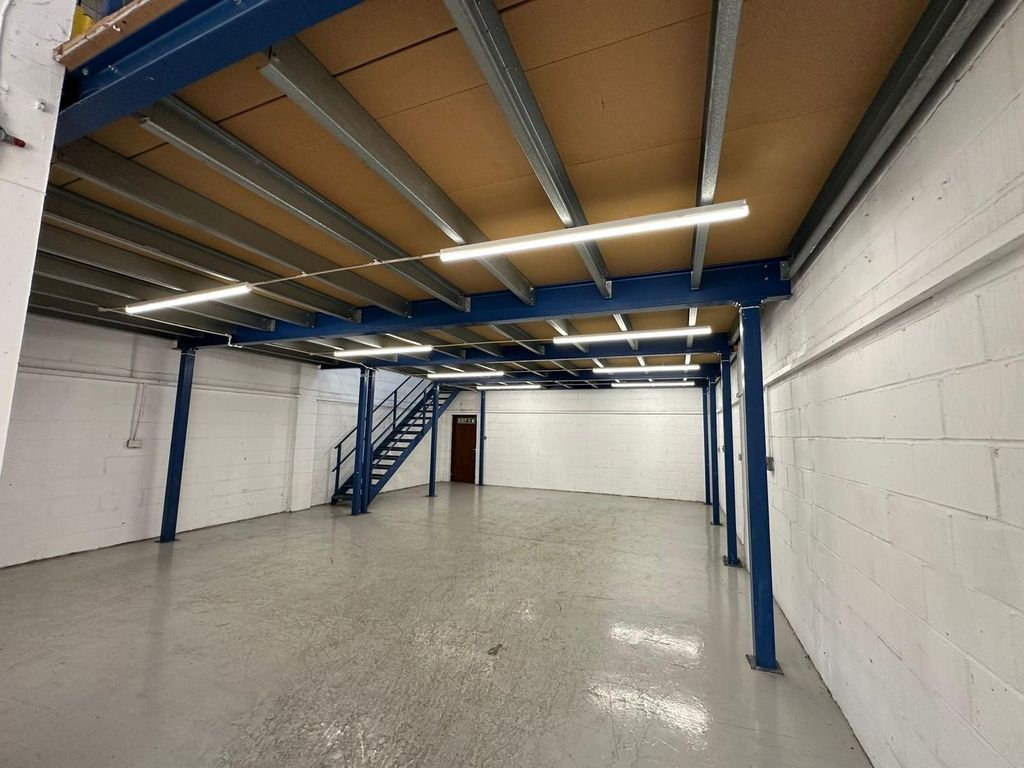 Property photo 2 of 5