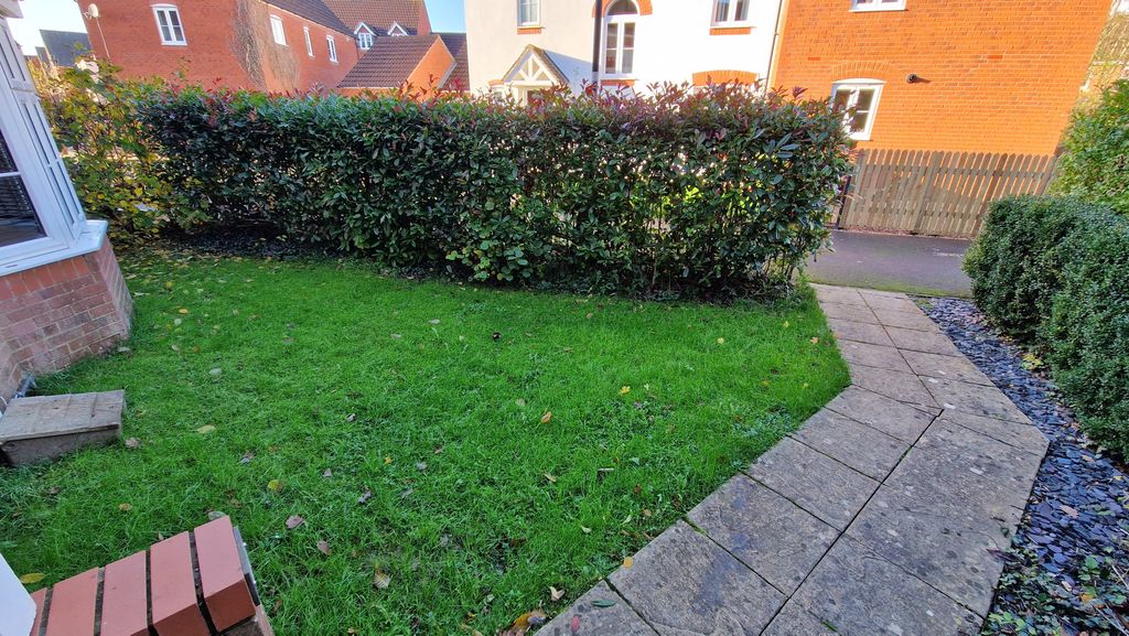 Property photo 2 of 13 Front Garden