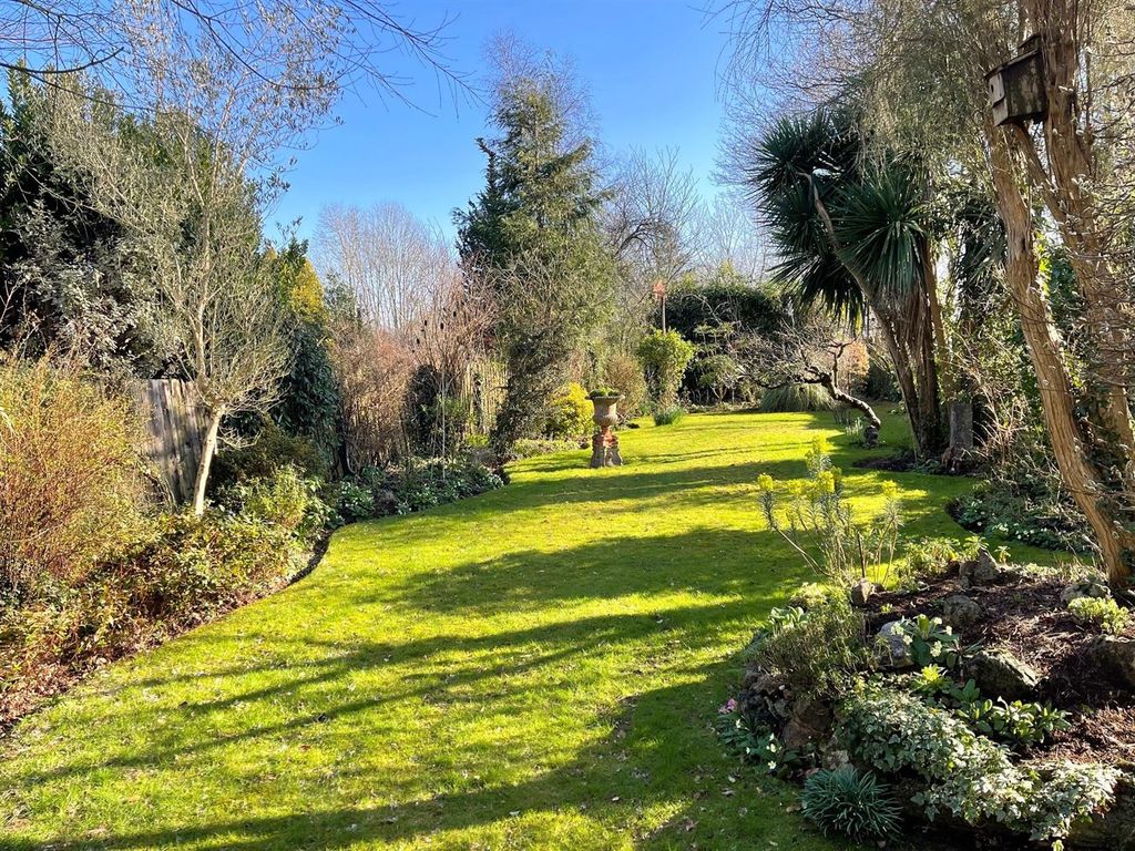Property photo 1 of 28 Rear Garden