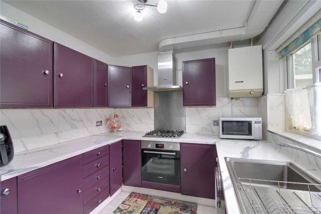 Property photo 2 of 8 2