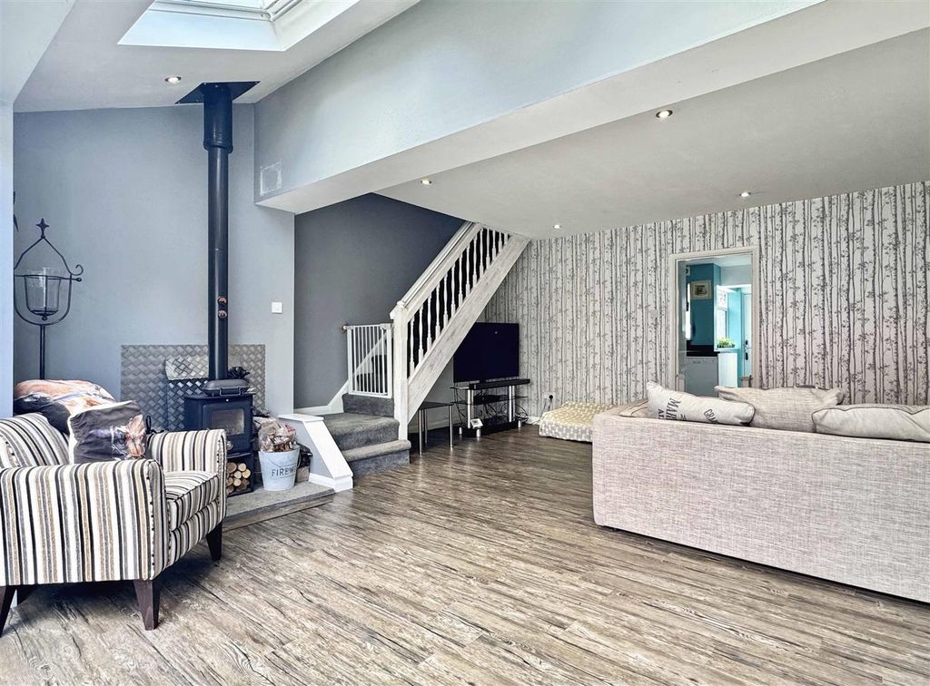 Property photo 3 of 24 Lounge Family Room B.Jpg