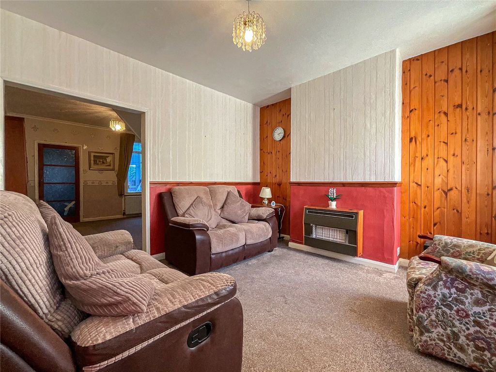 Property photo 2 of 32 Picture No. 19