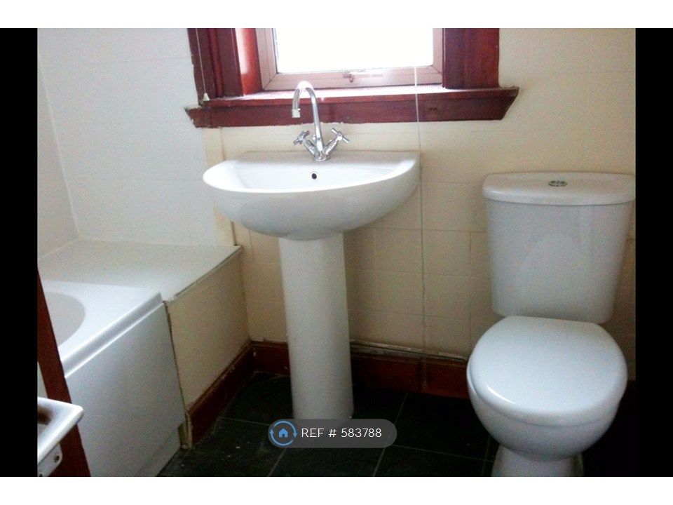 Property photo 2 of 14 Bathroom With Electric Shower
