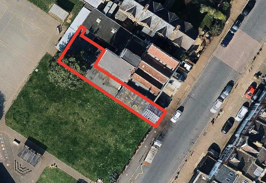 Property photo 1 of 7