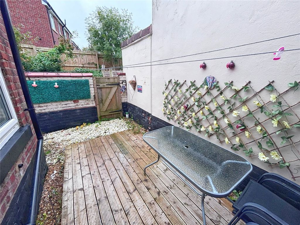 Property photo 2 of 12 Picture No. 08