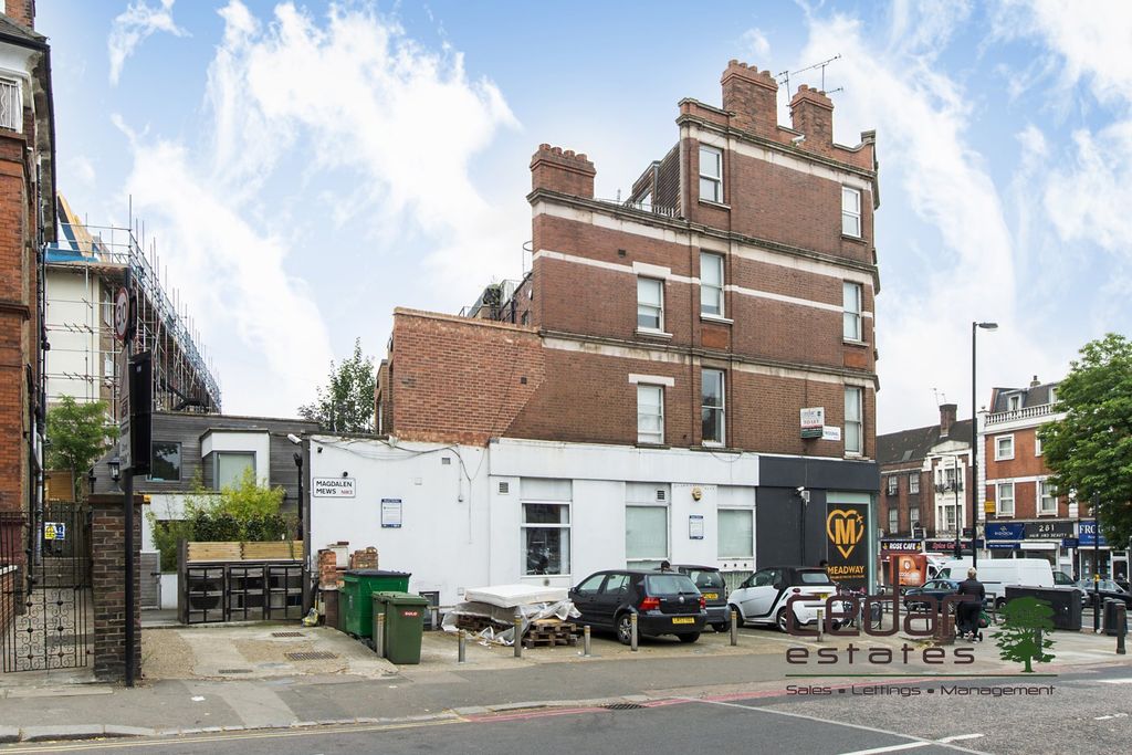 Property photo 1 of 1