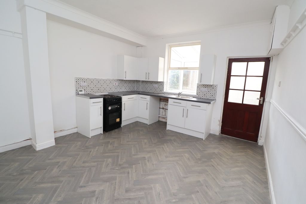 Property photo 2 of 11 Img_9622