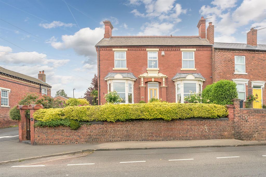 Property photo 1 of 36