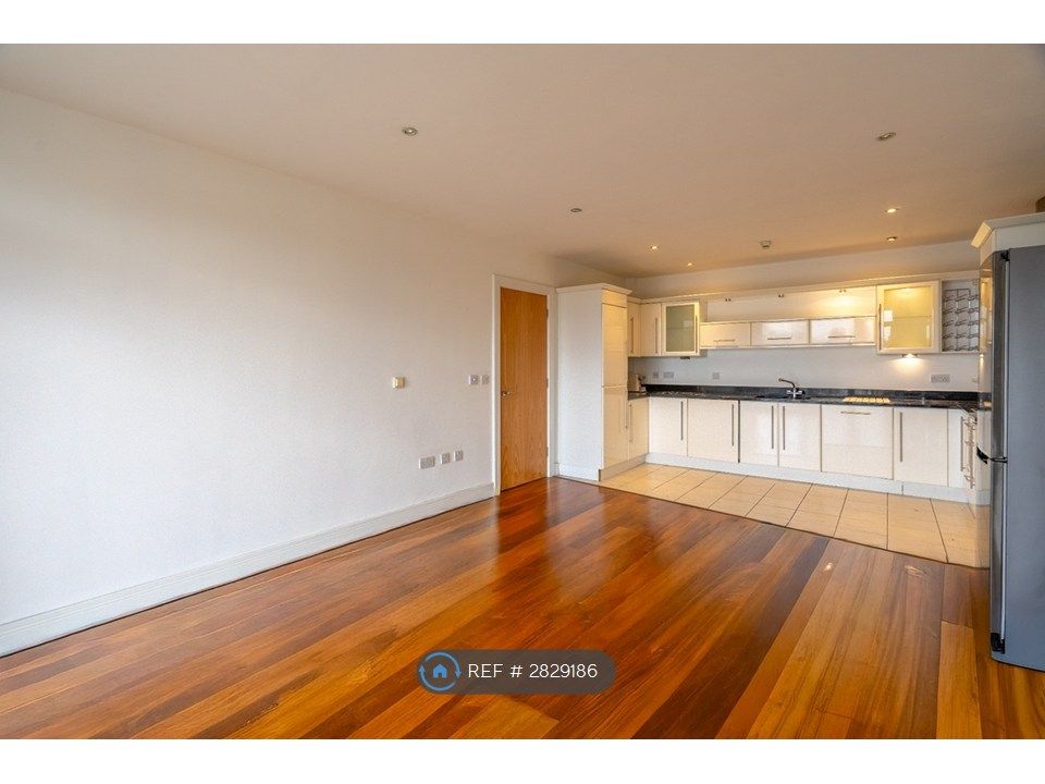 Property photo 3 of 25