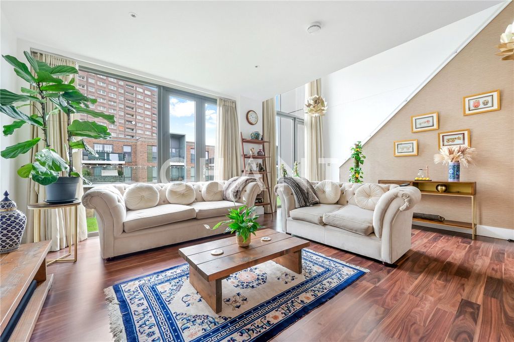 Property photo 2 of 16 Picture No. 02