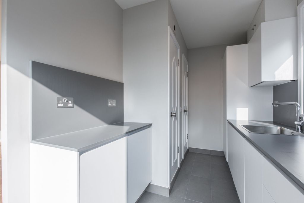 Property photo 1 of 13 Kitchen