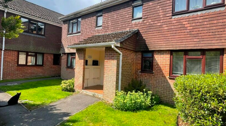 Property photo 1 of 4