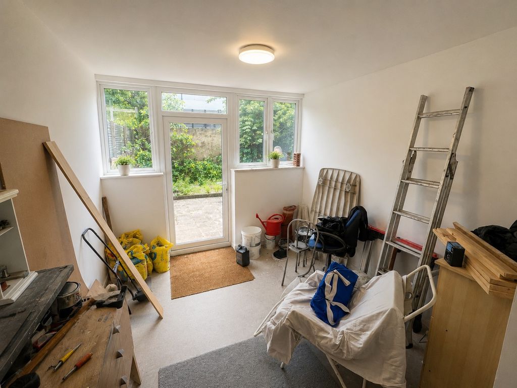 Property photo 3 of 23