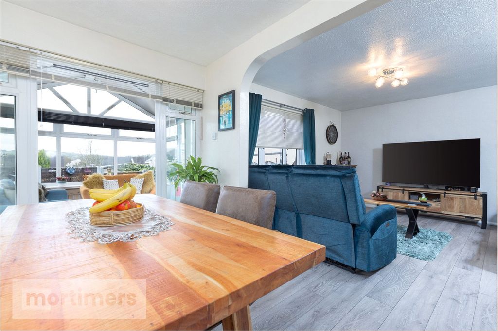 Property photo 2 of 25 Dining Room