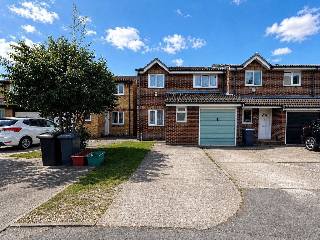 Property photo 1 of 9 Front Aspect