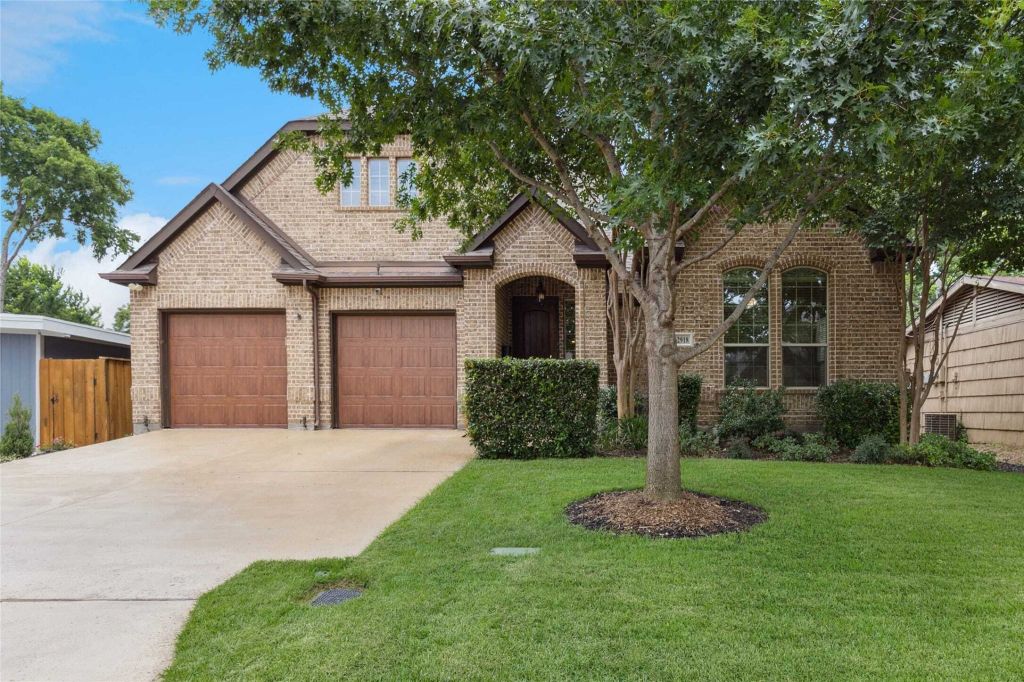 Property photo 1 of 25