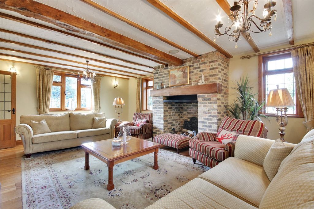 Property photo 3 of 20 Sitting Room